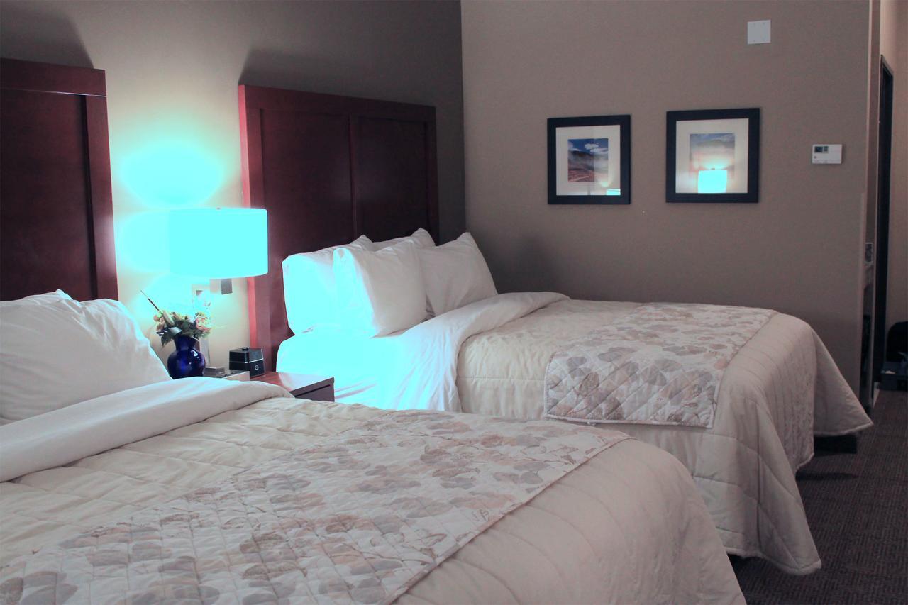Heartland Inn And Suites Wheatland Kültér fotó
