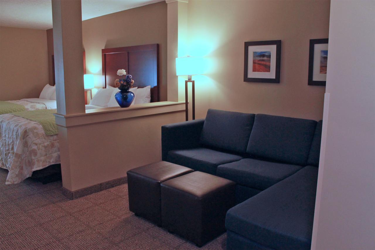 Heartland Inn And Suites Wheatland Kültér fotó