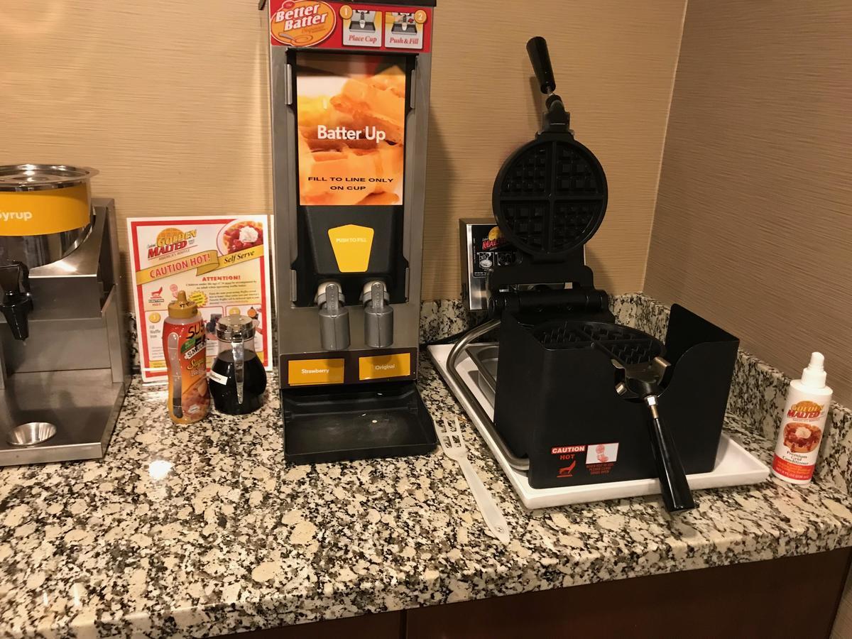 Heartland Inn And Suites Wheatland Kültér fotó