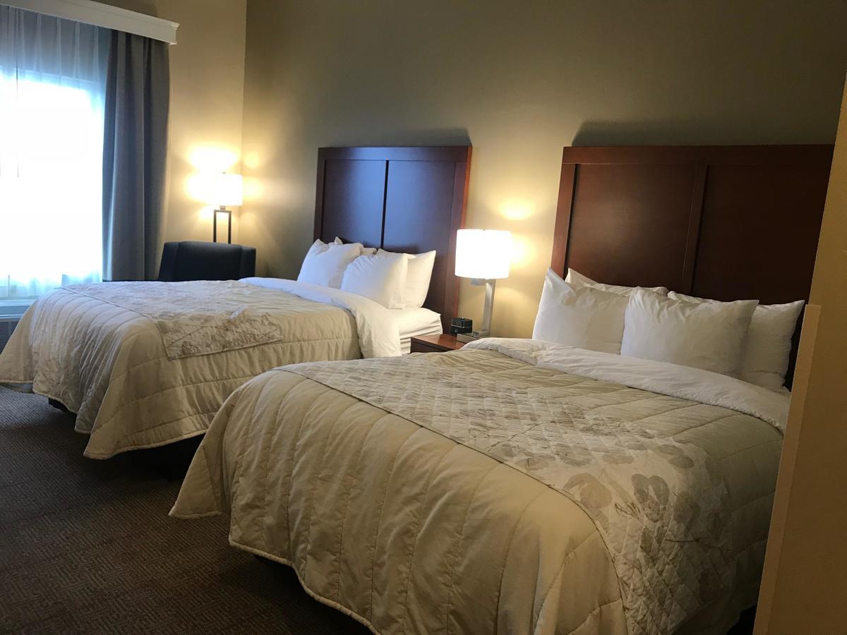 Heartland Inn And Suites Wheatland Kültér fotó