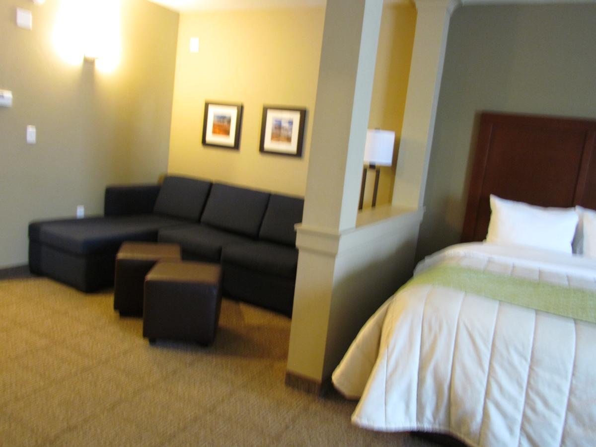 Heartland Inn And Suites Wheatland Kültér fotó